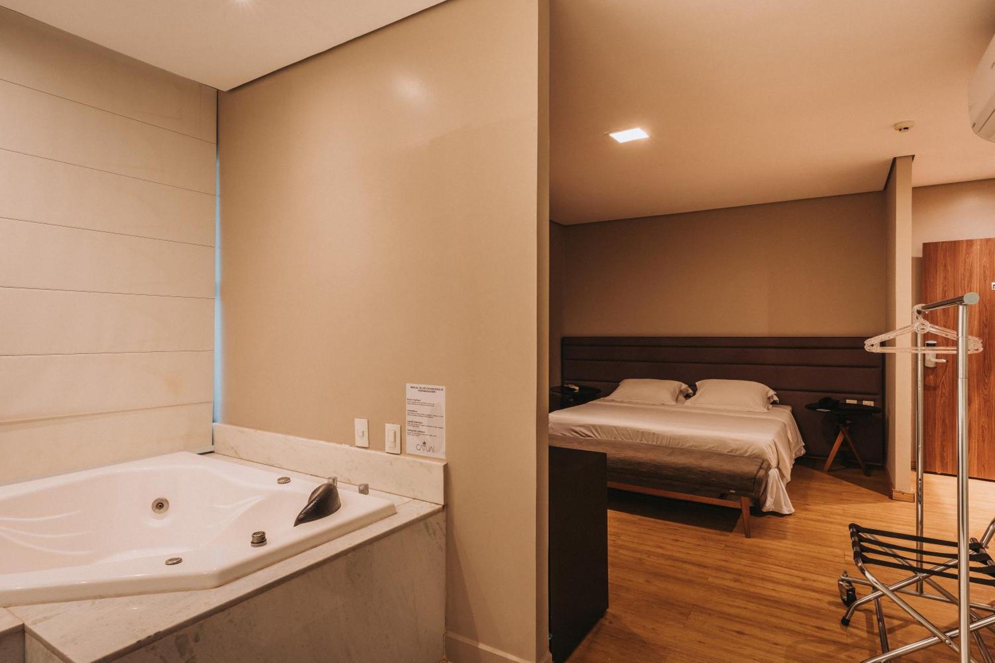 Hotel Catuai 3*